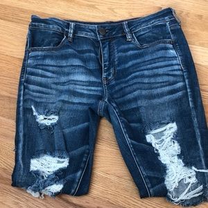 American Eagle Medium Wash Ripped Jeans